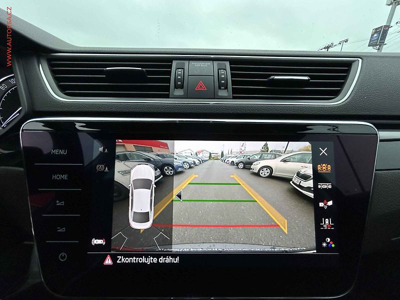 Škoda Superb (2018) 2.0 TSI 4x4, 2.maj,ČR, STK6 - fotka 17 z 17