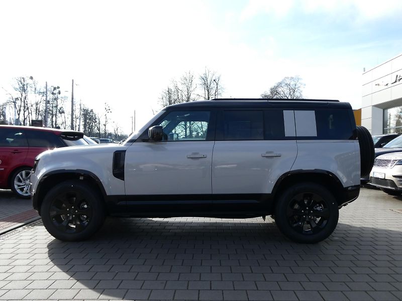 Land Rover Defender 110 3,0 X-Dynamic SE D250 - fotka 3 z 36