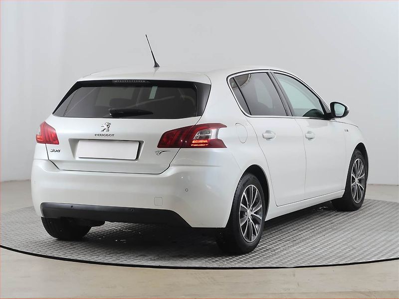 Peugeot 308 (2015) 1.2 e-THP, Tempomat - fotka 5 z 16