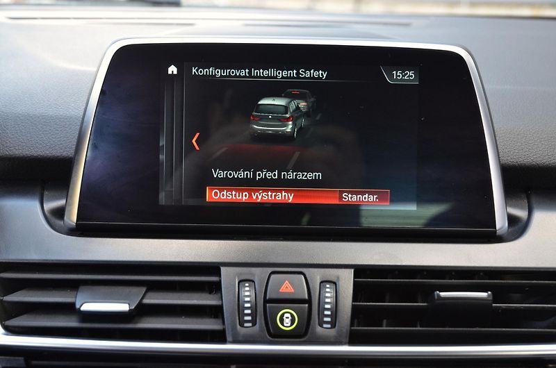 BMW Řada 2 (2019) 218i GT 99tkm ČR 7míst ZÁRUKA - fotka 38 z 43