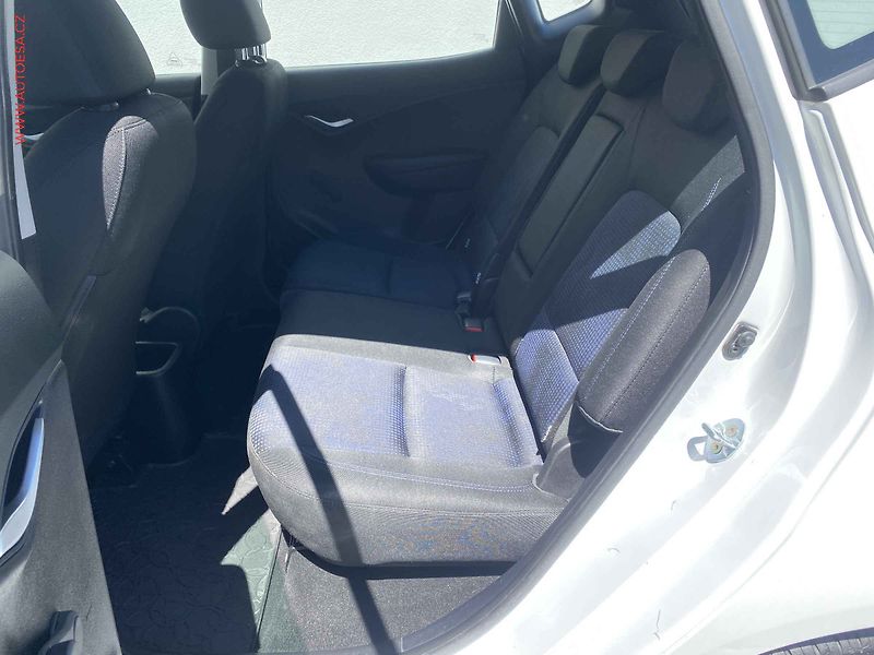 Hyundai ix20 (2017) 1.4i, ČR, Klima - fotka 10 z 16