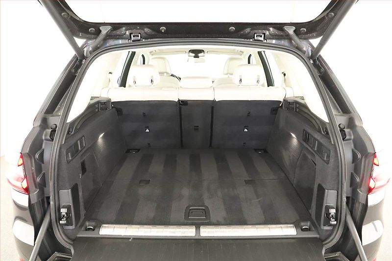 BMW X5 (2020) xDrive45e iPerf. - fotka 19 z 21