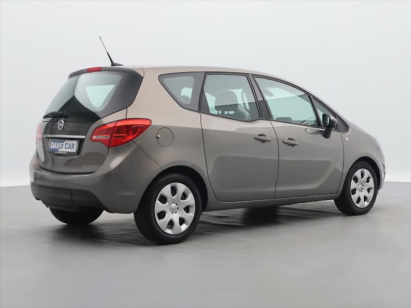 Opel Meriva 1,4 16V 88kW Automat Edice 150 - fotka 7 z 32