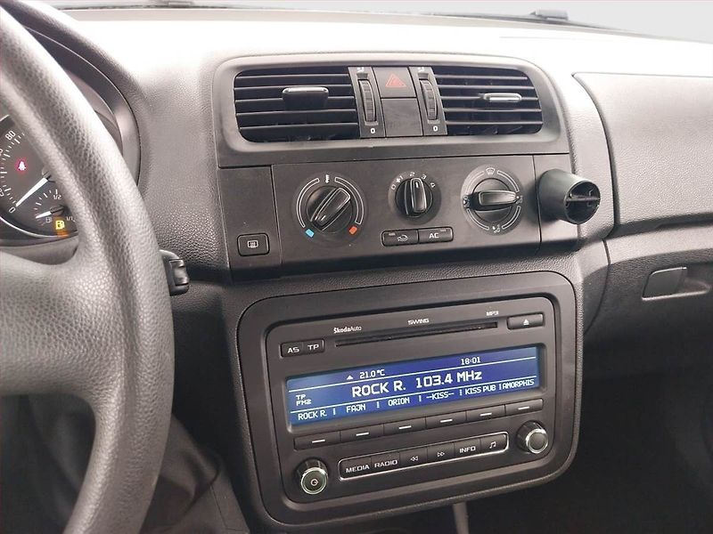Škoda Roomster (2011) 1.2 TSI, Park. senzory - fotka 12 z 19