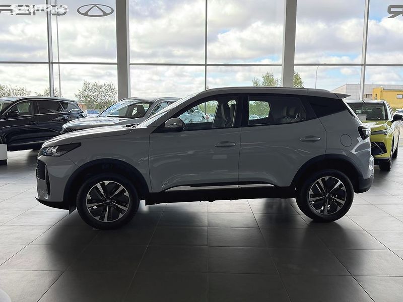 Chery Tiggo 4 HEV (2026) 1.5 HEV COMFORT 120 kW - fotka 3 z 7