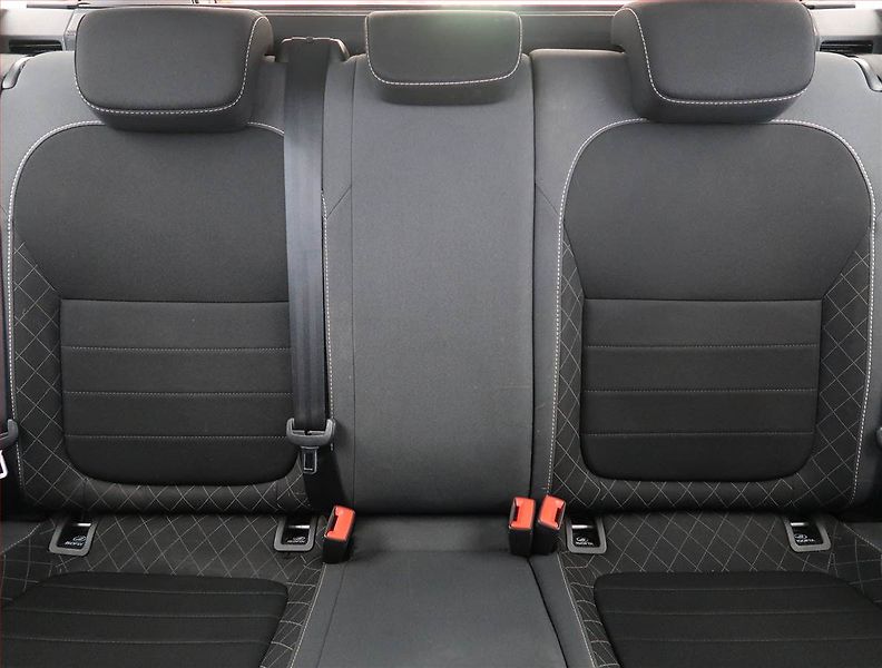 Škoda Fabia (2019) Ambition 1.0 TSI, Serv.kniha - fotka 10 z 17