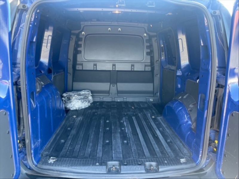 Volkswagen Caddy 2,0 TDI 75 - fotka 6 z 11