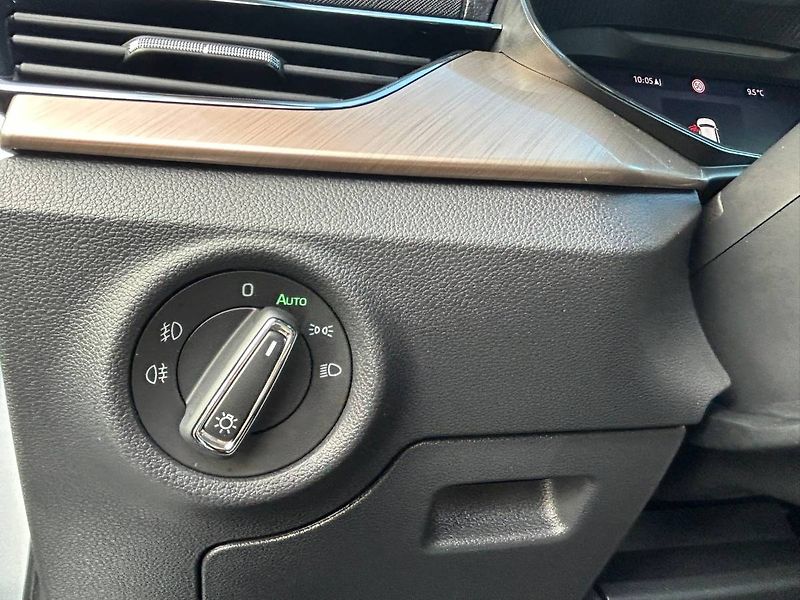 Škoda Kamiq (2023) 1.5 TSI 110kW TAŽNÉ - fotka 12 z 29