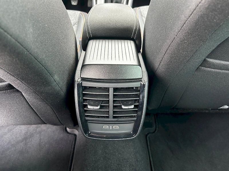Škoda Kamiq (2021) 1.5 TSI 110kW MP6 Ambition - fotka 27 z 32