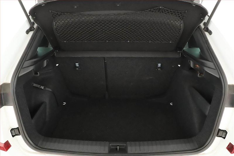 Škoda Kamiq (2025) 1.0 TSI, MONTE CARLO, KEYLESS - fotka 18 z 19