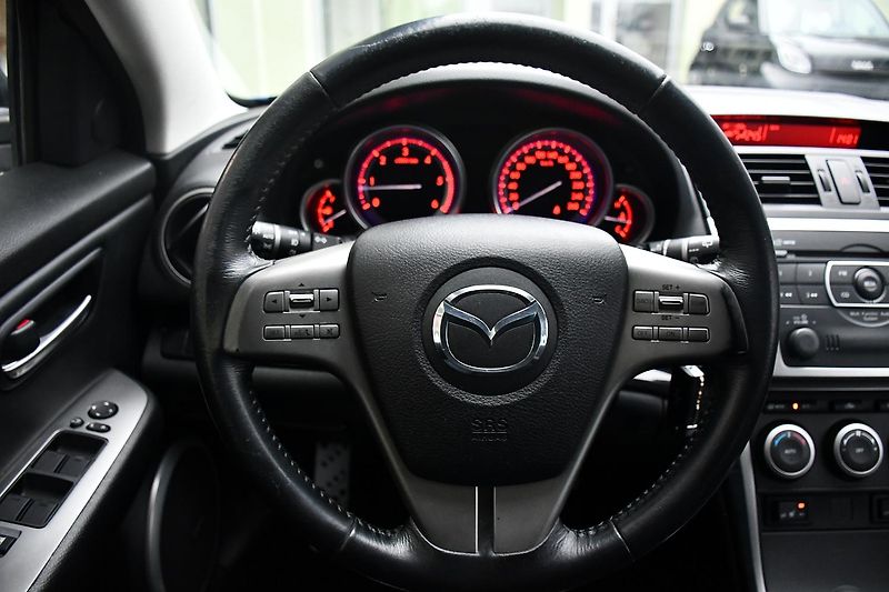 Mazda 6 2.0D 103kW AUT. A/C VYHŘ.SEDAČ - fotka 22 z 35