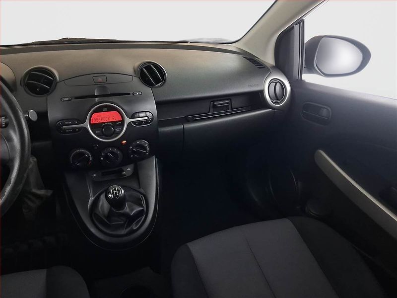 Mazda 2 (2010) 1.3 i, za super cenu - fotka 8 z 16