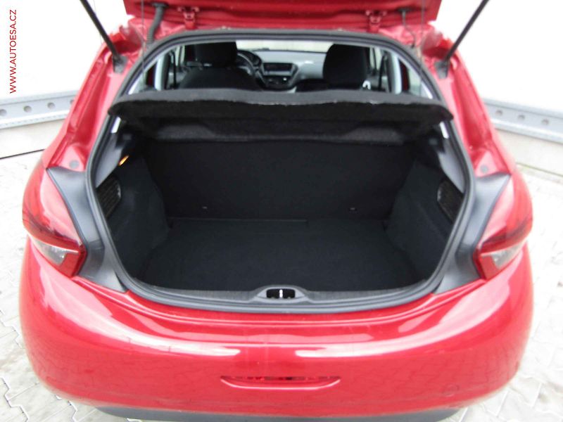 Peugeot 208 (2017) 1.2 PT, AC, tempo - fotka 7 z 15
