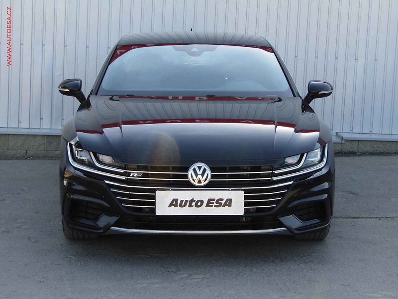 Volkswagen Arteon (2019) 2.0 TSI, ČR, R-Line, DSG - fotka 2 z 22