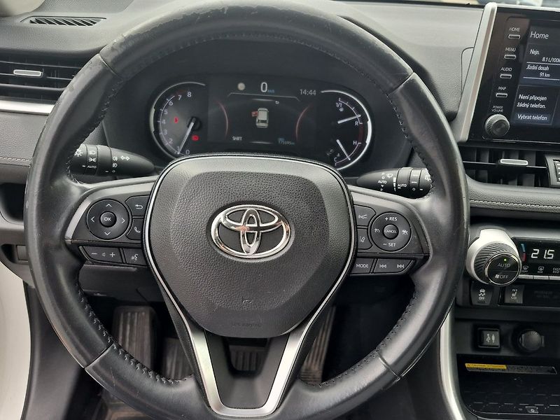Toyota RAV4 2.0i 4x2 6MT Comfort Style 129 - fotka 13 z 24