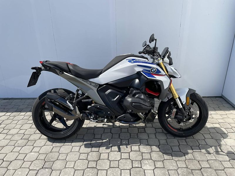 BMW (2026) R 1300 R - fotka 2 z 12
