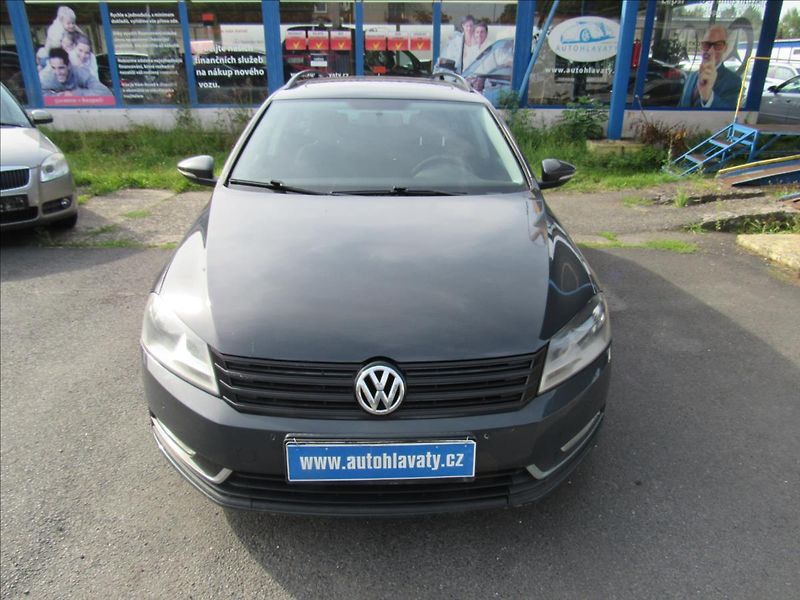 Volkswagen Passat 1,6 TDi 77kW Variant - fotka 2 z 30