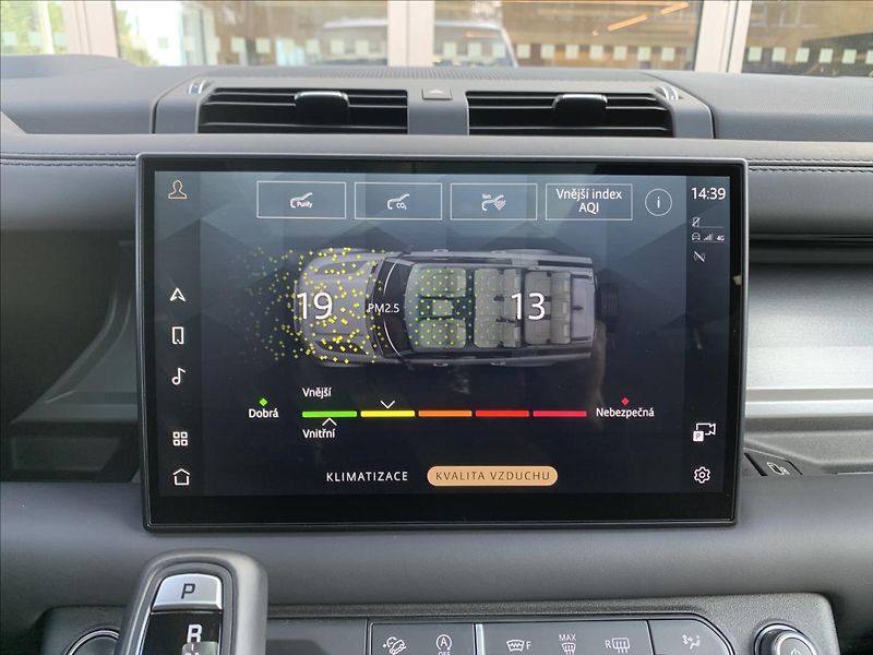 Land Rover Defender (2026) 130 D350 X AWD / 7 MÍST* - fotka 42 z 59