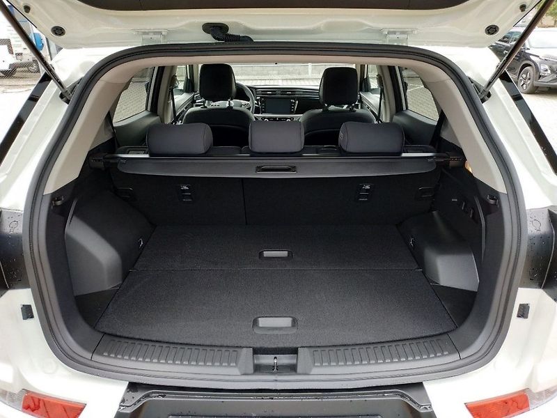 KGM Korando 1.5T, SMART,2WD, MT, SKLADEM - fotka 9 z 36