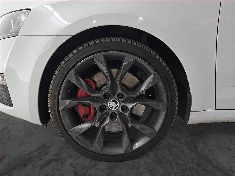 Škoda Octavia (2015) RS 2.0 TDI, Automat, Navi - fotka 15 z 23