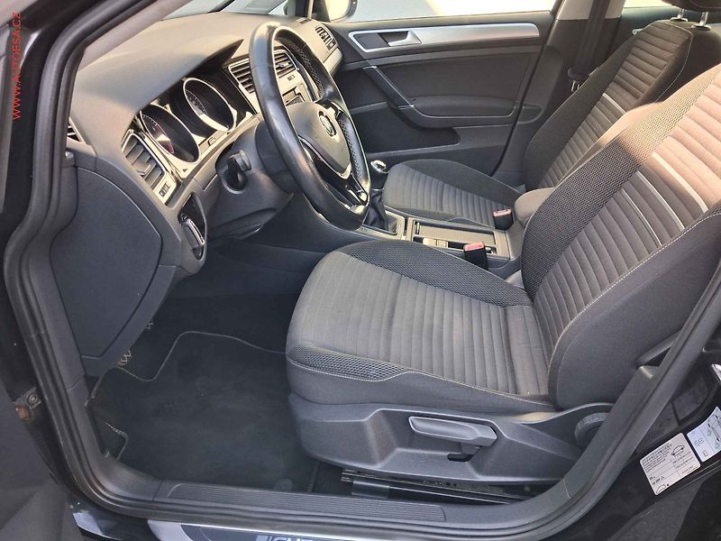 Volkswagen Golf (2014) 1.2 TSi, CUP, nez.topení - fotka 8 z 15