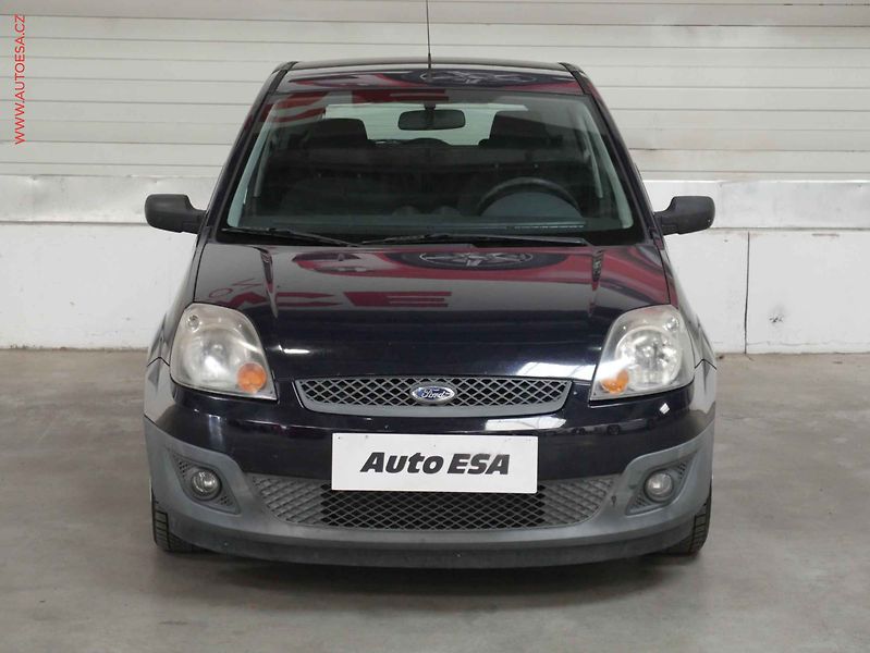 Ford Fiesta (2006) 1.4i, ČR, AC, TZ - fotka 2 z 14