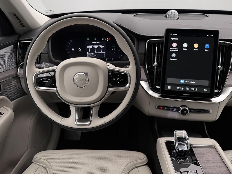 Volvo XC90 (2026) T8 AWD RECHARGE BRIGHT PLUS 7m - fotka 4 z 29