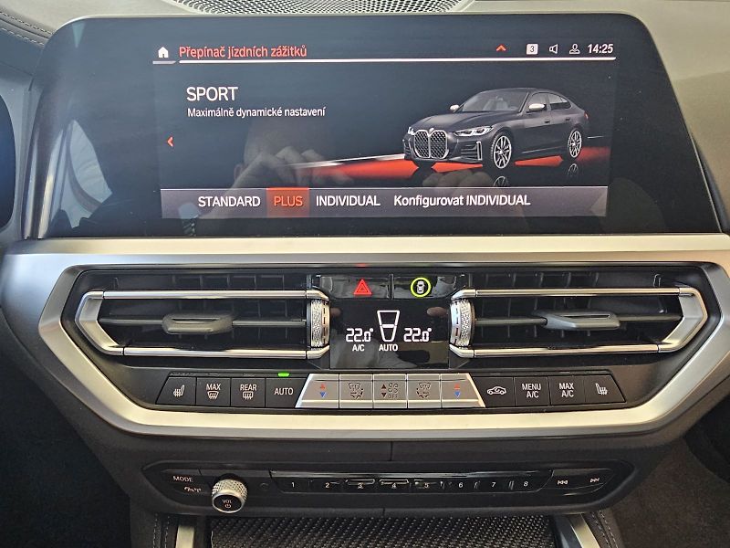 BMW Řada 4 M440i xDrive - fotka 30 z 36