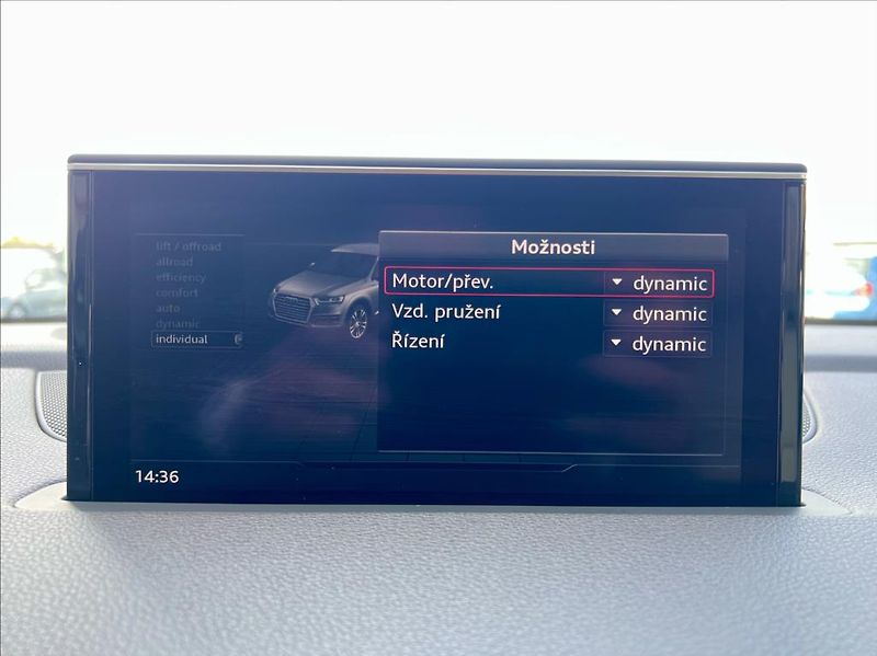 Audi Q7 3,0 TDi  MATRIX  VZDUCH  200kW - fotka 35 z 54