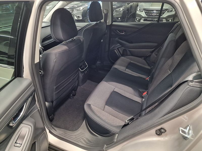 Subaru Outback (2025) 2.5 ACTIVE 2025 - fotka 24 z 59