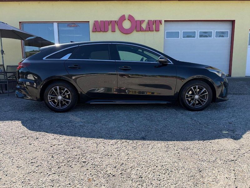 Kia ProCeed (2019) 1.4T-GDI/GT-LINE/1MAJ/ČR/DPH - fotka 2 z 36