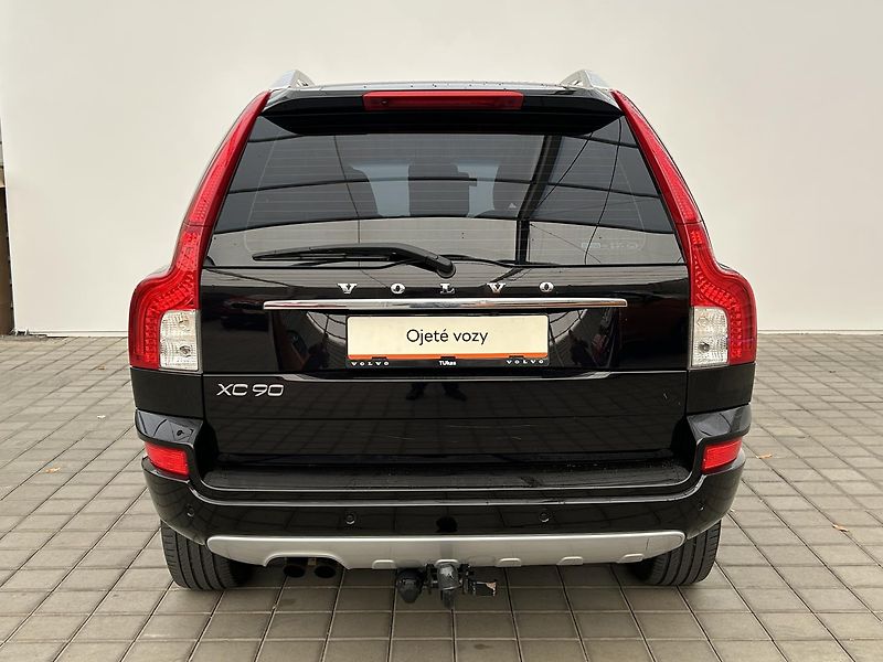 Volvo XC90 2.4 D5 4x4 Summmum - fotka 6 z 25