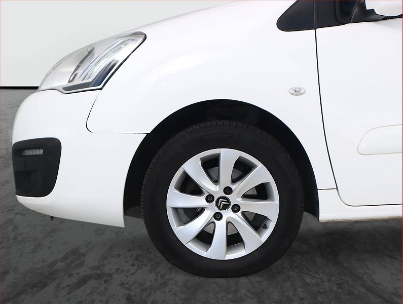 Citroën Berlingo (2017) Shine 1.6 BlueHDi, 5Míst, ČR - fotka 12 z 15