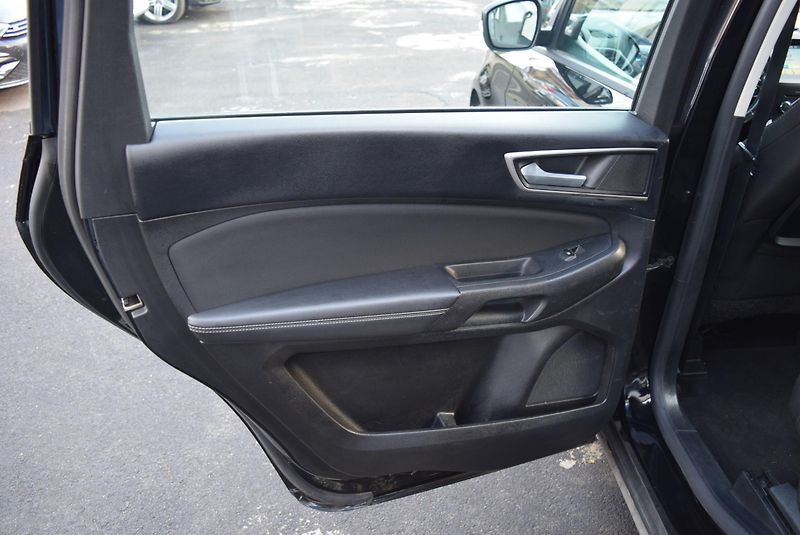 Ford Galaxy (2018) 2.0TDCi 110kw BUSINESS 7MÍST  - fotka 14 z 47
