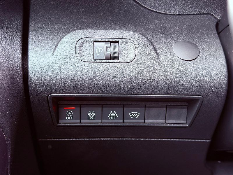 Peugeot Rifter 1.5 Blue-HDi Allure Long Aut. - fotka 25 z 27