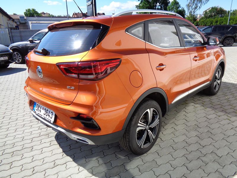 MG ZS 1,5 106 PS, Ess-plus, MÁLO KM! - fotka 8 z 27