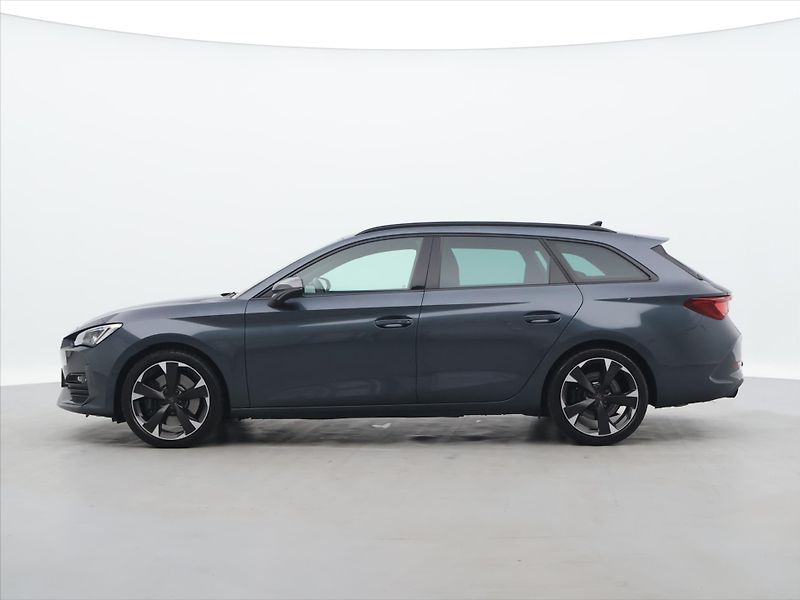 Cupra Leon 2.0 TSI 180kW ST DSG LED ACC - fotka 4 z 25