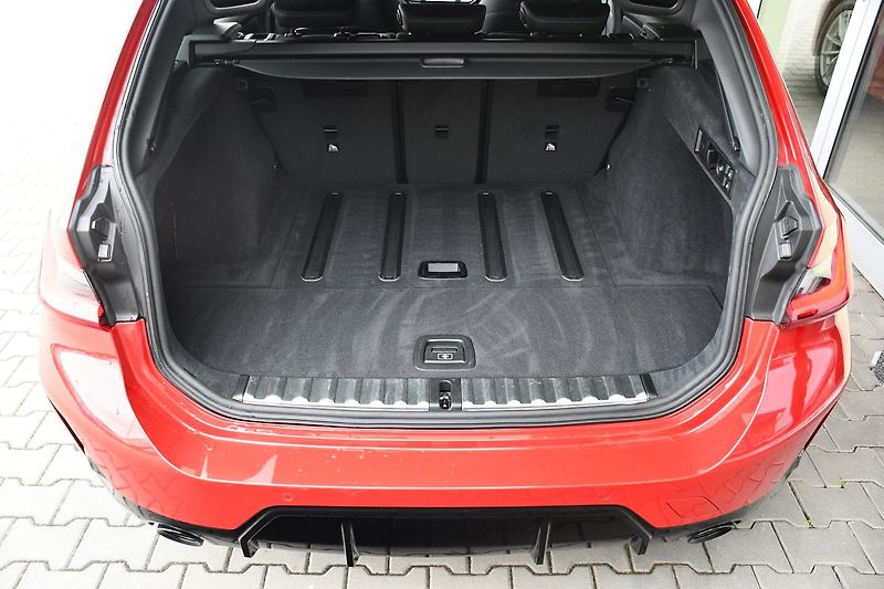 BMW Řada 3 320d xDrive MSPORT  - fotka 41 z 44