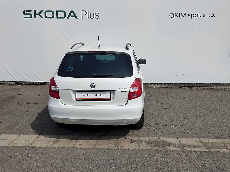 Škoda Fabia (2011) combi Ambiente 1,2 Tsi 63 Kw - fotka 25 z 27
