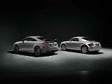 Původní koncept Audi TT spolu s limitovanou edicí TT RS Coupé Iconic Edition