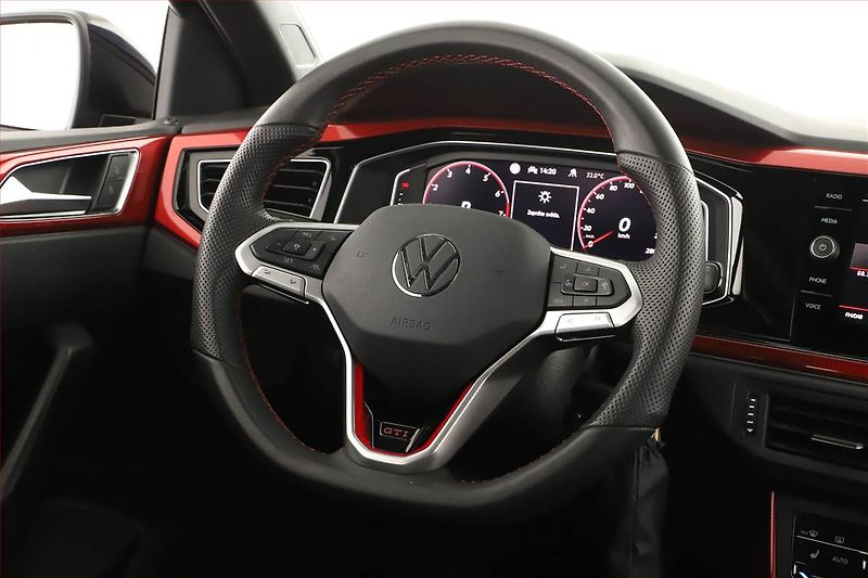 Volkswagen Polo (2025) 2.0 GTI - fotka 8 z 15
