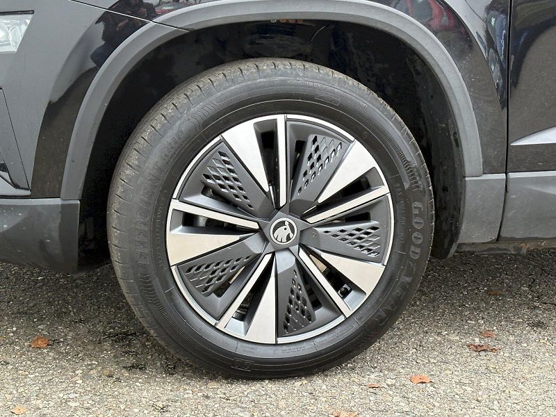 Škoda Karoq (2024) DSG 1.5 TSI / 110 kW / TOP SEL - fotka 22 z 31