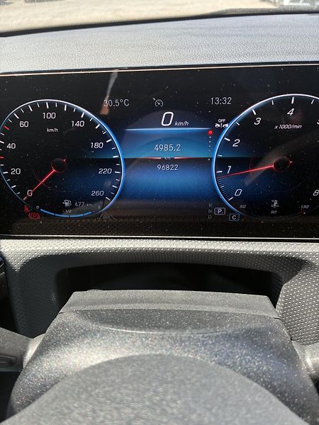 Mercedes-Benz CLA (2023) 200 shooting brake - fotka 14 z 15