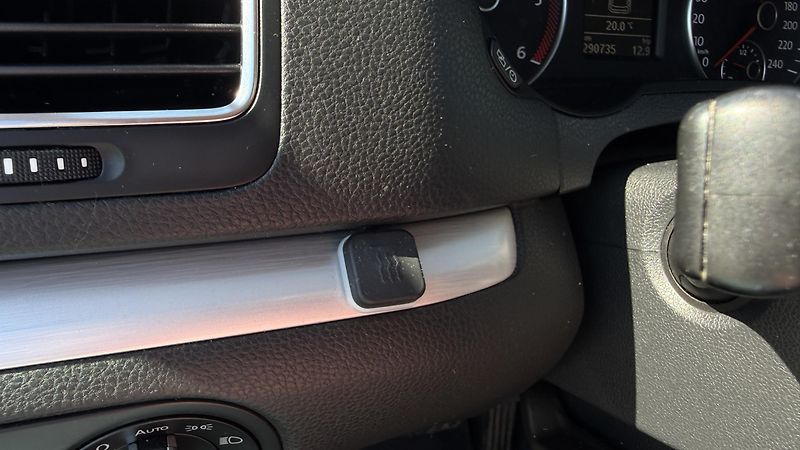Volkswagen Sharan (2015) 2.0 TDI 110KW DSG 7MÍST - fotka 15 z 26