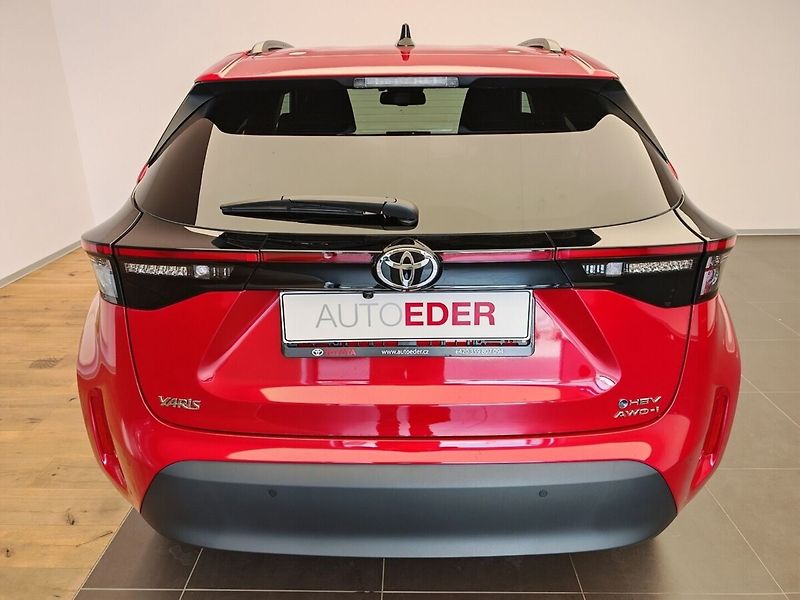 Toyota Yaris Cross 1.5 Hybrid 4x4 Style - fotka 5 z 41