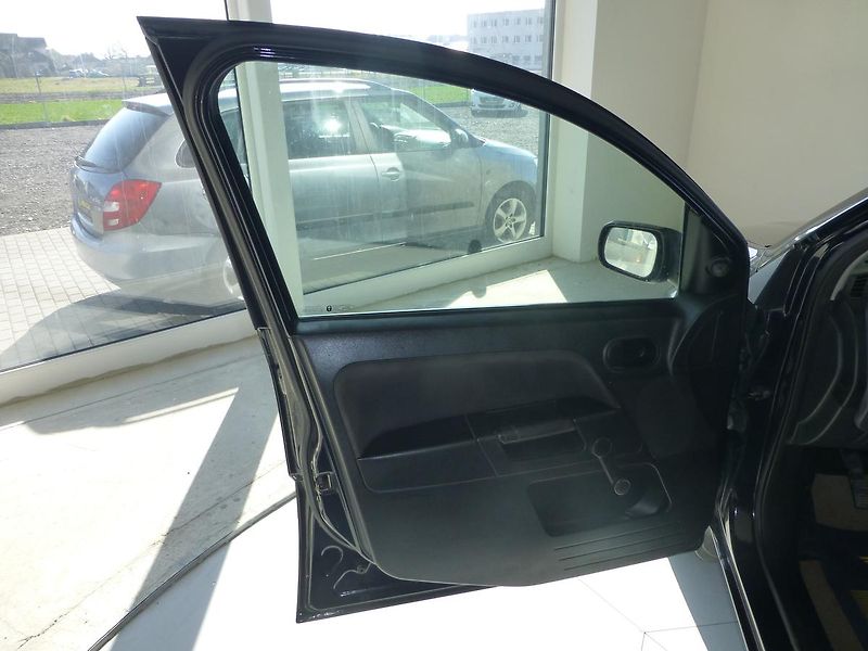 Ford Fusion (2007) 1,4i**KLIMATIZACE*** - fotka 7 z 20