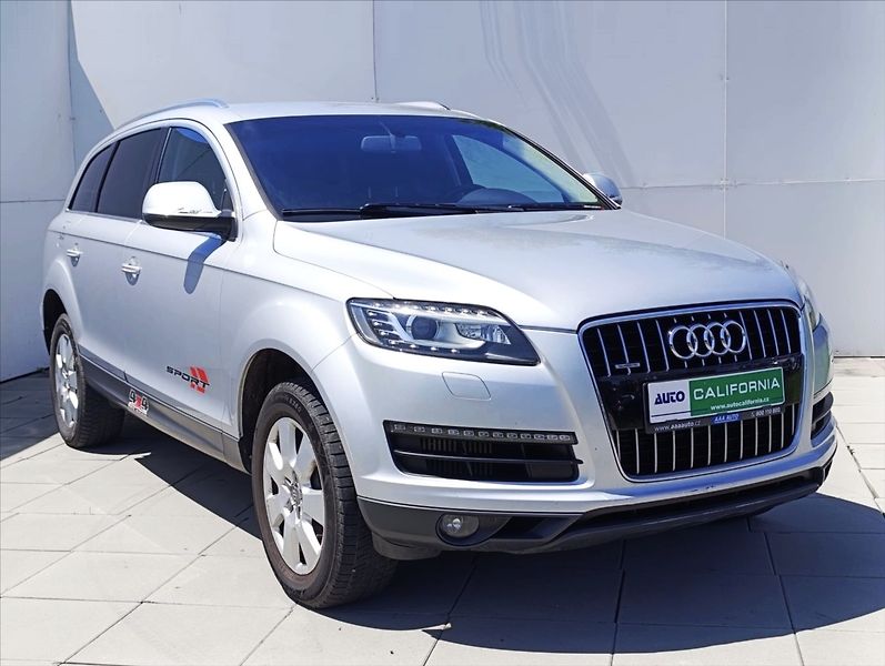 Audi Q7 3,0 TDi Quattro Autom.7Míst ČR - fotka 4 z 40