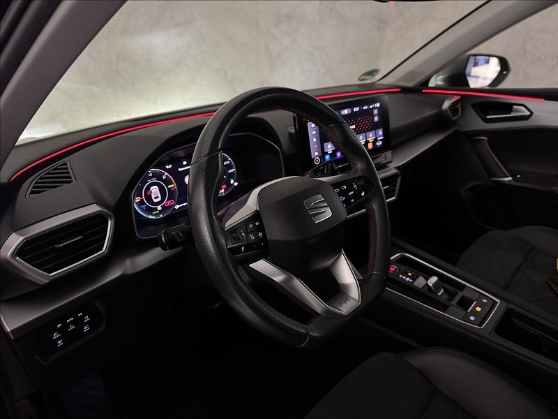 Seat Leon 1,4 TSi  e-Hybrid FR Line LED - fotka 49 z 50