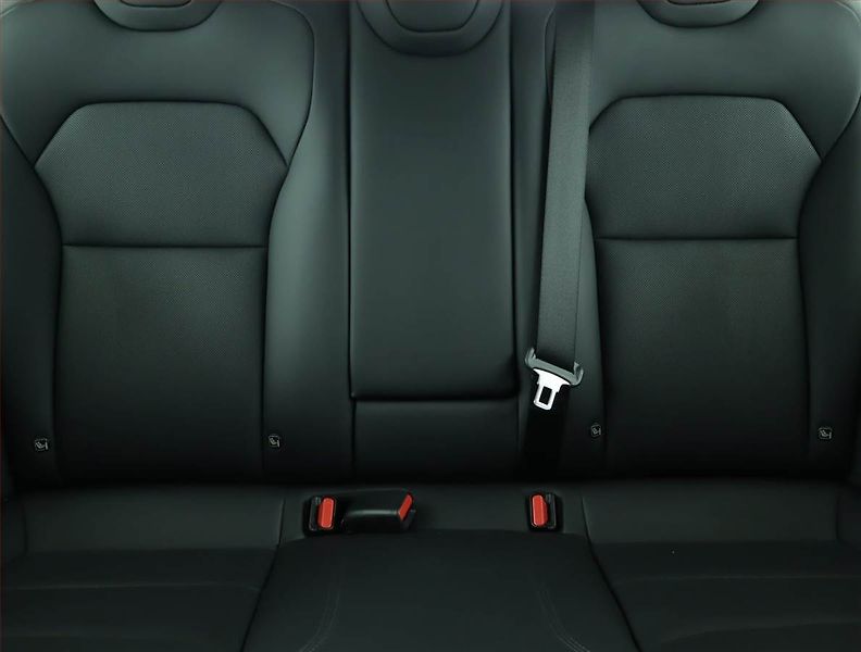 Tesla Model 3 (2025) Standard Range 60kWh, SoH 97% - fotka 10 z 20