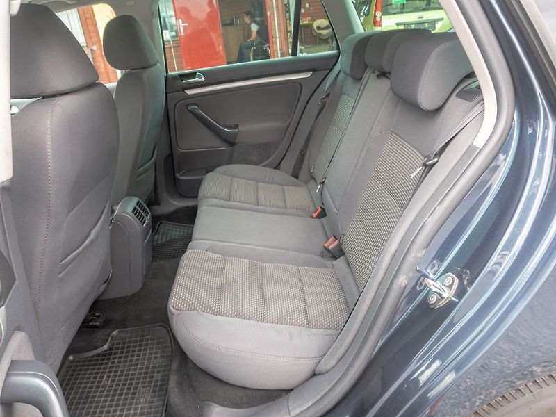 Volkswagen Golf (2008) 1.4TSI 90KW PANO – PO ROZVODEC - fotka 33 z 40